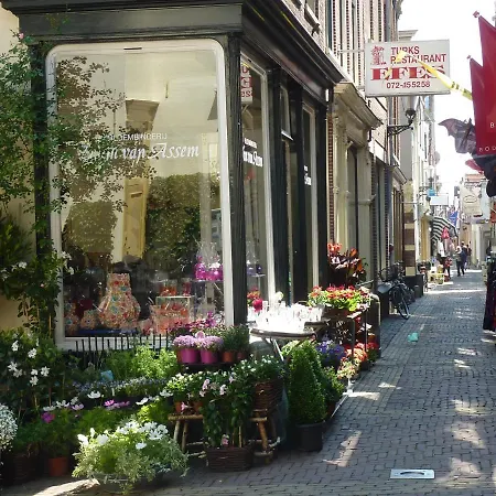 Ritch Lägenhetshotell 4*